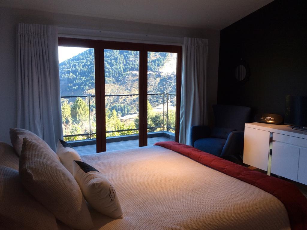 לינה וארוחת בוקר קווינסטאון The Alpine Retreat חדר תמונה